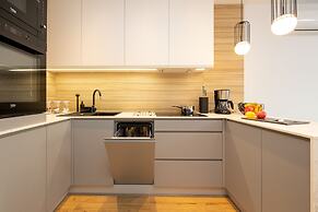 Pearl Marina Apartment by Renters