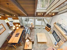 Breckenridge Spacious Mill Run 5 Townhouse by RedAwning