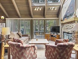 Breckenridge Spacious Mill Run 5 Townhouse by RedAwning