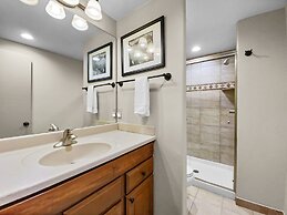 Breckenridge Spacious Mill Run 5 Townhouse by RedAwning