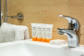 Studio Kolejowa Warsaw by Renters