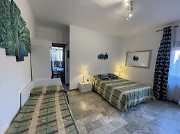 Penthouse 2-bed Apartment in Lido di Ostia