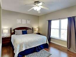 Bear Crossing by VTrips