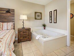 Bear Crossing by VTrips