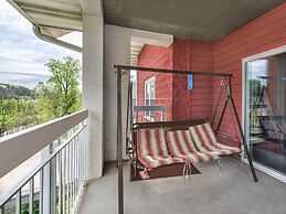 Bear Crossing by VTrips