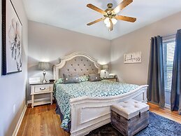 Bear Crossing by VTrips