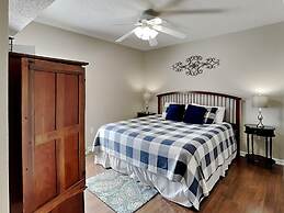 Bear Crossing by VTrips