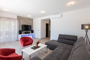 Holiday Villa Olive Tree