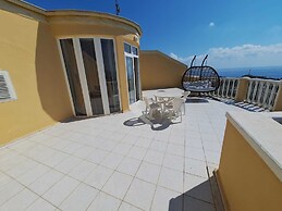 07 Group Hotel