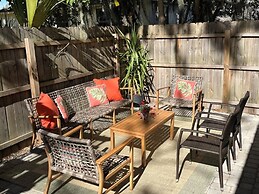 Captain's Secret - Beautiful Home in Downtown Beaufort by RedAwning