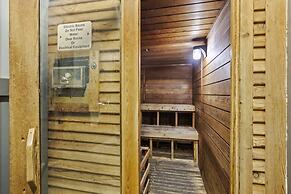 Escaptopia - Mid Island Villa with Multiple Pools by RedAwning