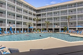 Escaptopia - Mid Island Villa with Multiple Pools by RedAwning