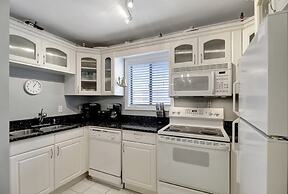 Escaptopia - Mid Island Villa with Multiple Pools by RedAwning