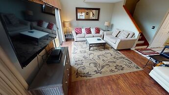 Seas the Day - Cozy and Sunny Villa in Ocean Gate by RedAwning