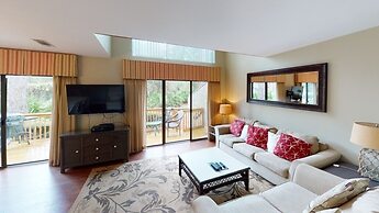 Seas the Day - Cozy and Sunny Villa in Ocean Gate by RedAwning