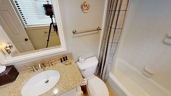 Seas the Day - Cozy and Sunny Villa in Ocean Gate by RedAwning