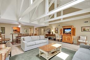 Turtle's Tide - Spacious Villa in Queens Grant with Private Patio by R