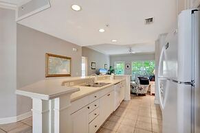 Shorenugh - Bright Villa with Rooftop Pool Next to Coligny Plaza by Re