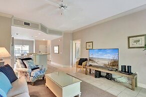 Shorenugh - Bright Villa with Rooftop Pool Next to Coligny Plaza by Re