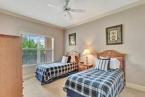 Shorenugh - Bright Villa with Rooftop Pool Next to Coligny Plaza by Re