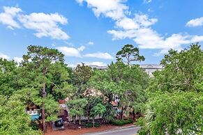 Shorenugh - Bright Villa with Rooftop Pool Next to Coligny Plaza by Re