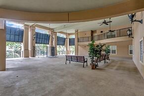 Shorenugh - Bright Villa with Rooftop Pool Next to Coligny Plaza by Re