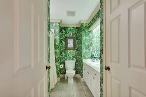 Shorenugh - Bright Villa with Rooftop Pool Next to Coligny Plaza by Re