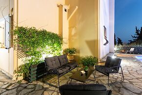 Villa Evie in Nisaki