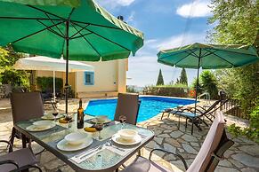 Villa Evie in Nisaki