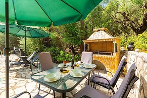 Villa Evie in Nisaki