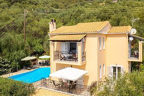 Villa Evie in Nisaki