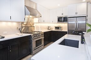 Snowlcoud 203 3 Bedroom Condo by RedAwning