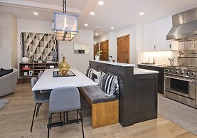 Snowlcoud 203 3 Bedroom Condo by RedAwning