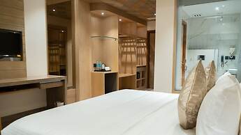 Hotel Clarks Inn Suites Kangra