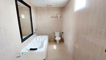 Hotel Amel Convention Hall