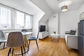 NEW Stunning & Stylish 2BD Flat Paignton Devon