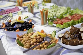 Golden Horn Park Hotel