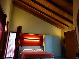 Room in Guest Room - Spacious Double Room in Alba