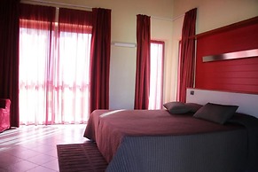 Room in Guest Room - Spacious Double Room in Alba
