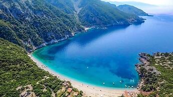 Villa Serenity House of an Elegant Immaculate Luxury Authentic Relaxin