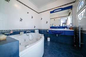 Villa Serenity House of an Elegant Immaculate Luxury Authentic Relaxin