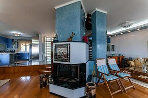 Villa Serenity House of an Elegant Immaculate Luxury Authentic Relaxin