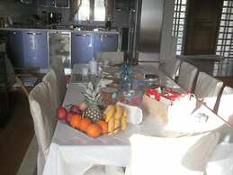 Villa Serenity House of an Elegant Immaculate Luxury Authentic Relaxin