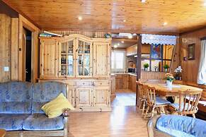 Charming Holiday Chalet Located in a Private Estate With Fenced Garden