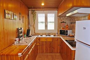 The Holiday Chalet Getaway in a Private Estate, Pets Allowed