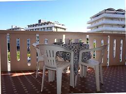 Great Apartment With Swimming Pool in a Good Location by Beahost Renta