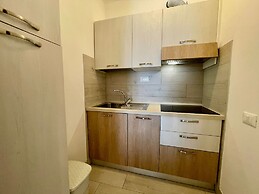Comfy Flat With Balcony-beahost