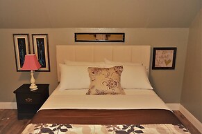 The Bungalow at Grand Forks