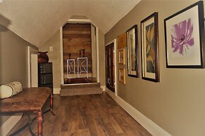 The Bungalow at Grand Forks