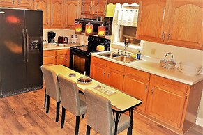 The Bungalow at Grand Forks